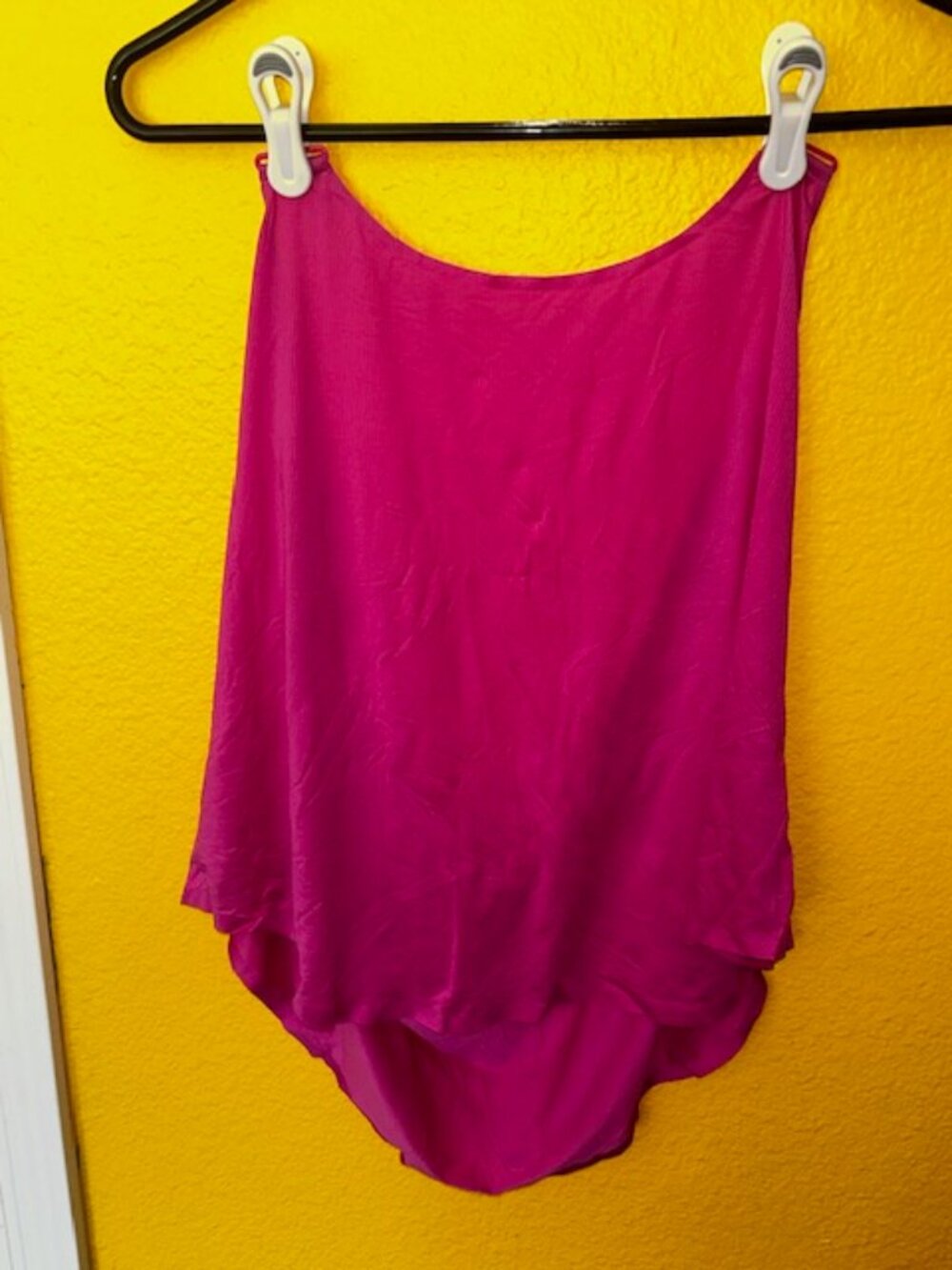 SHEFIT Clip Tank™ Pink size 2 Luxe (42-44") EUC Lightweight, flowy, cool